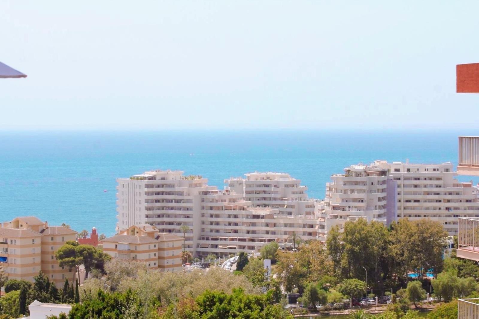 Bythewave Apartments Benalmádena Eksteriør billede