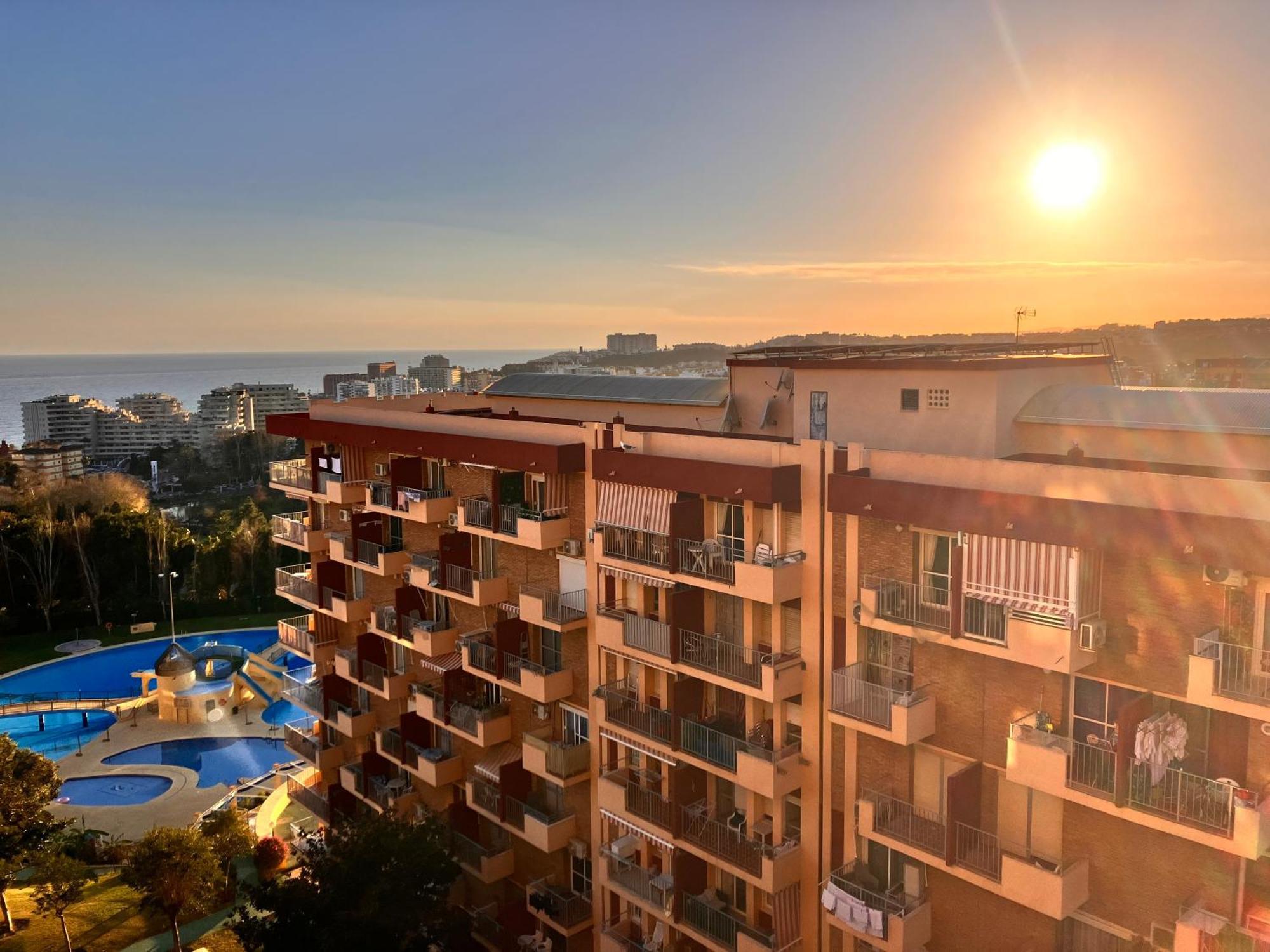 Bythewave Apartments Benalmádena Eksteriør billede